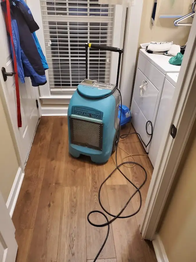 Commercial dehumidifier deployed for Crawl Space Restoration in Blaine